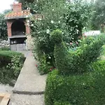 بيت للعطل Sandra Zrnovo