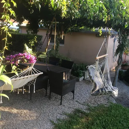 Holiday home Sandra
